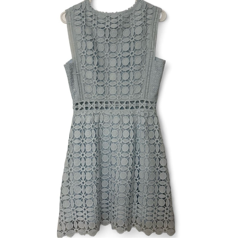 INA Blue Lace Dress Women’s M Sleeveless Fit & Flare Crochet Overlay Lined Party - Picture 2 of 5